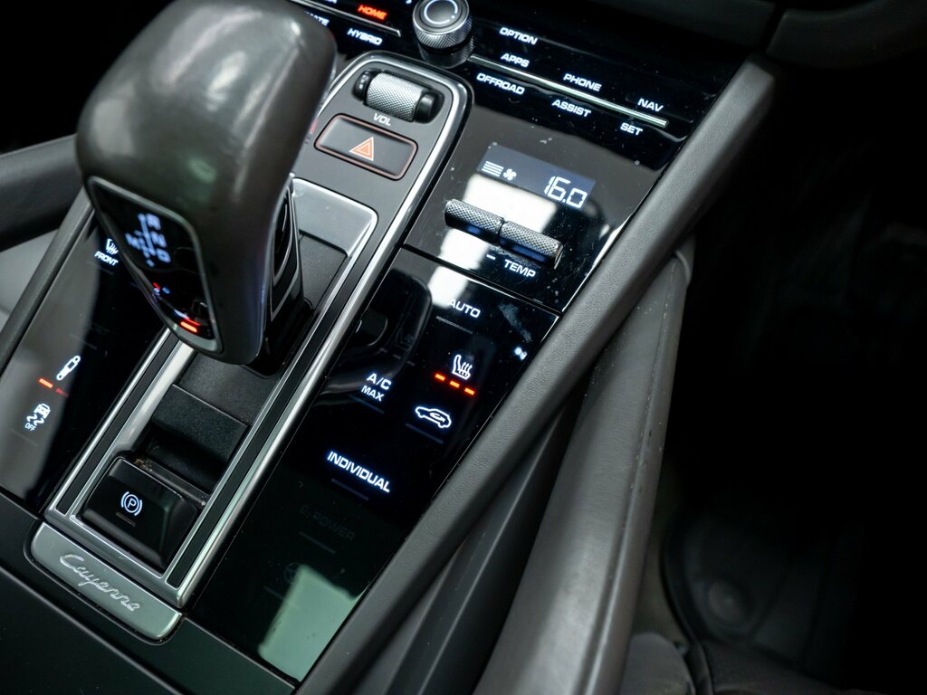 Porsche Cayenne Petrol Blue #40