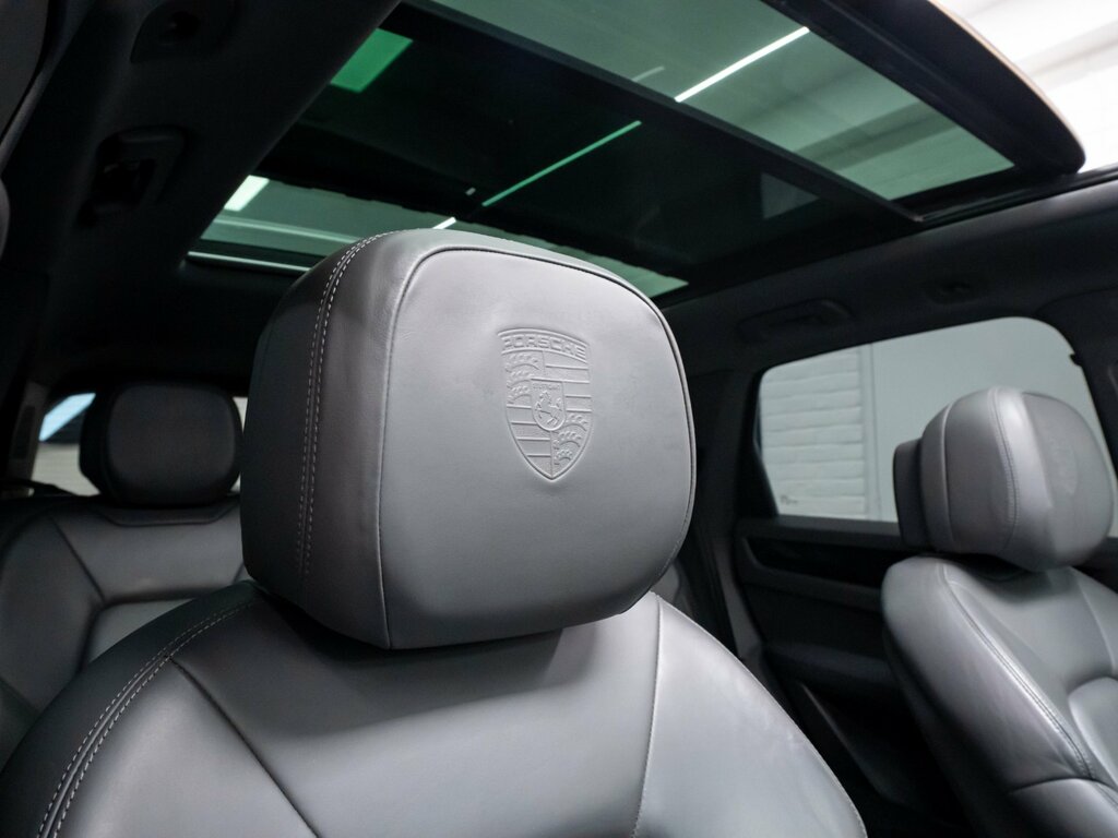 Porsche Cayenne Petrol Blue #60