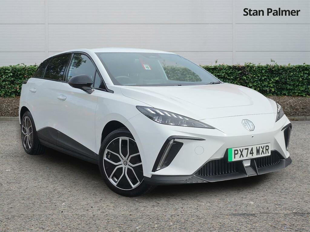 MG MG4 64Kwh Trophy Long Range Hatchback Aut PX74WXR White