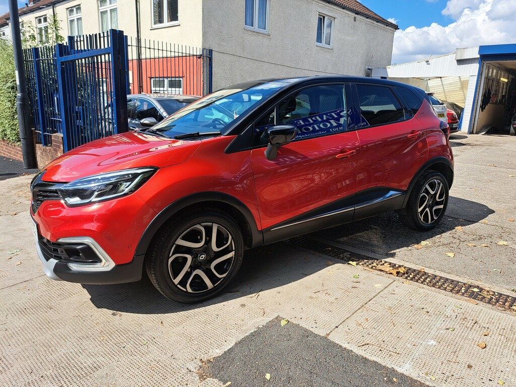 Renault Captur 0.9 Dynamique S Nav Tce 90 PJ67FZZ Red #2