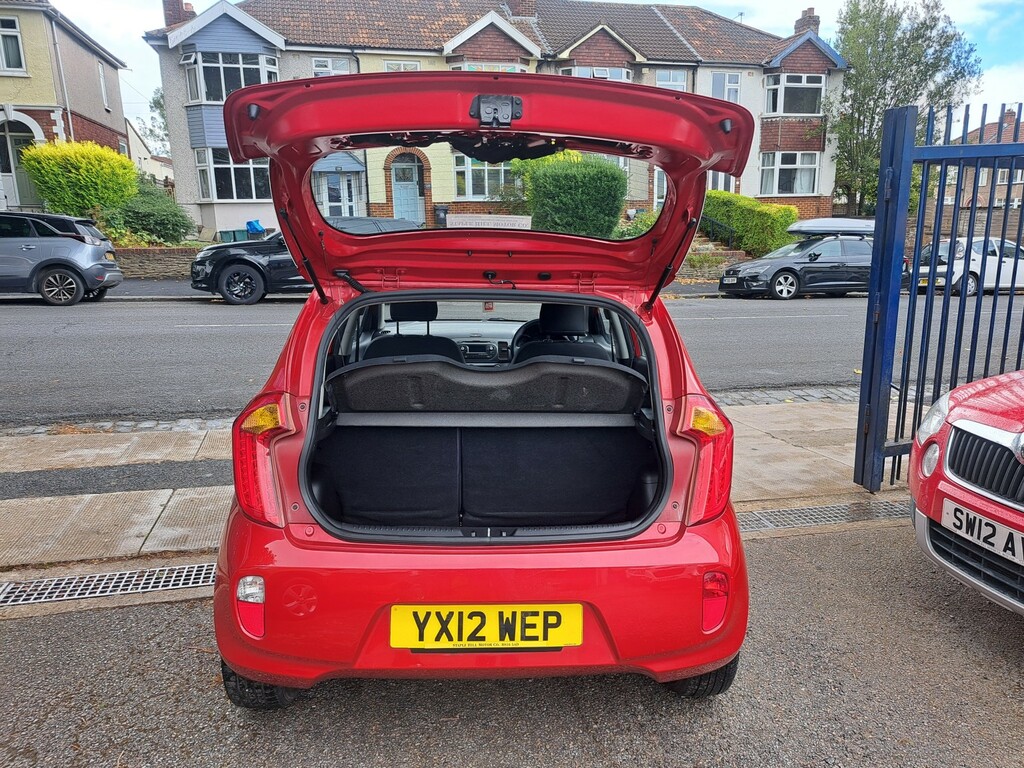 Kia Picanto 2 Automatic White #17