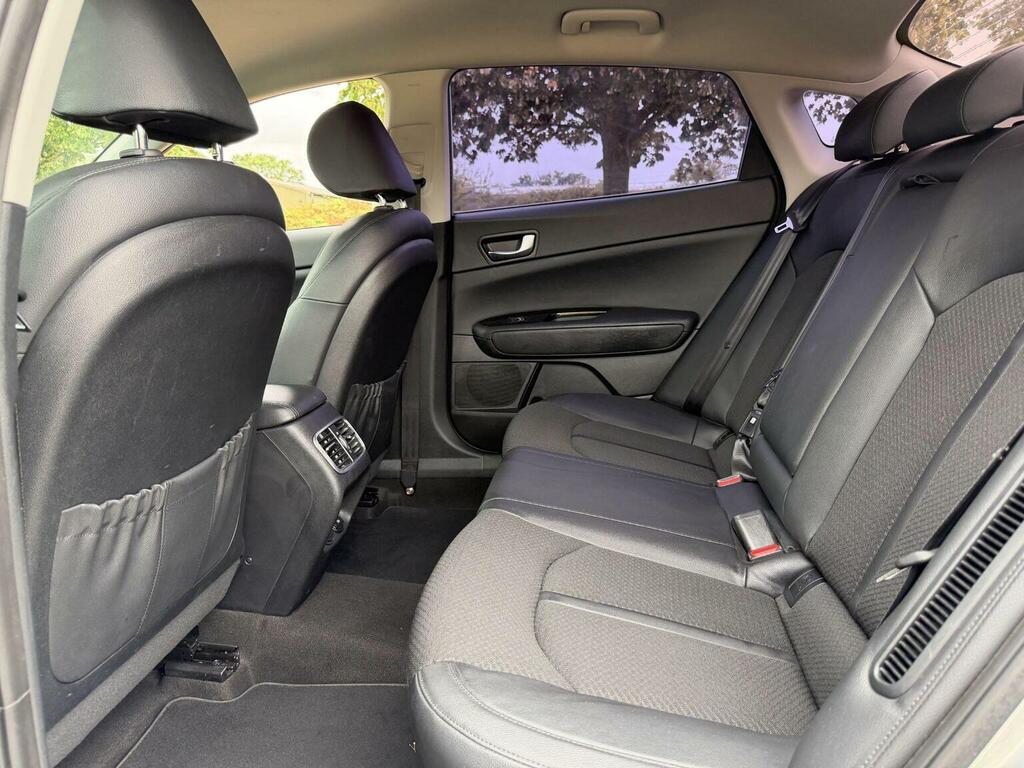 Kia Optima 2L Null White #21