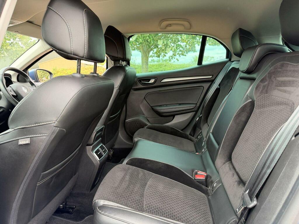 Renault Megane White #20