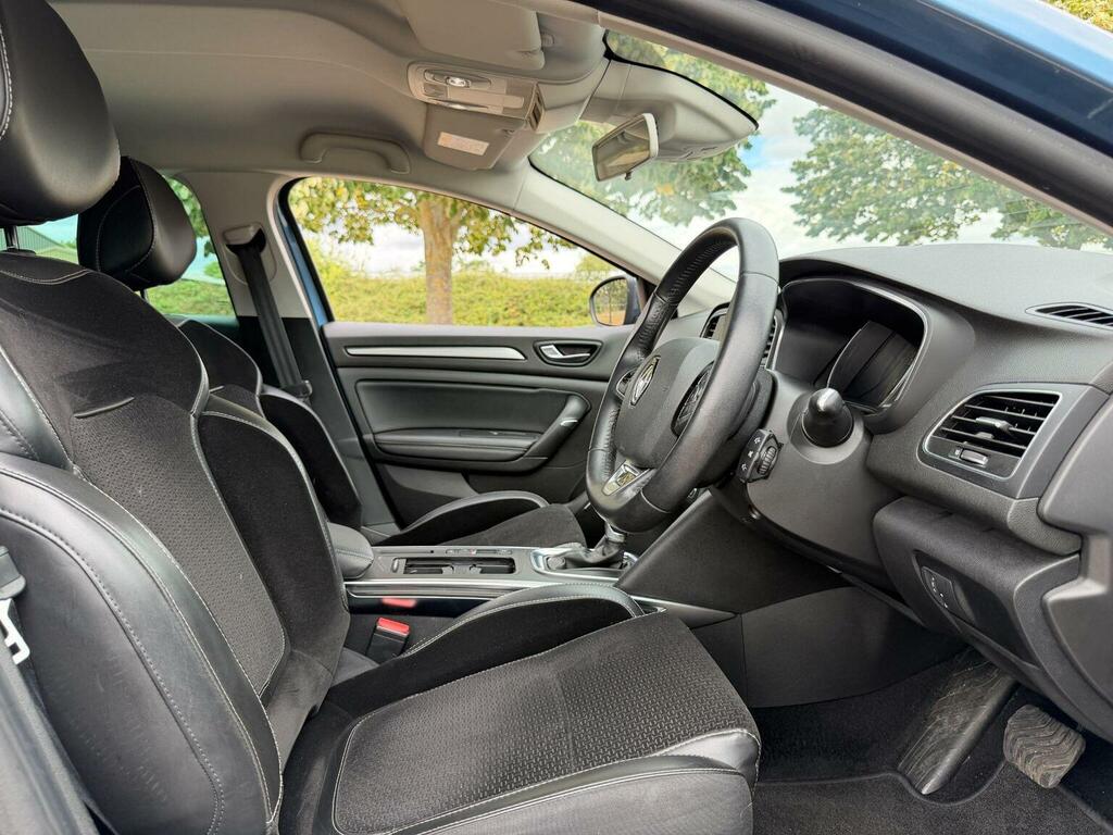 Renault Megane White #17