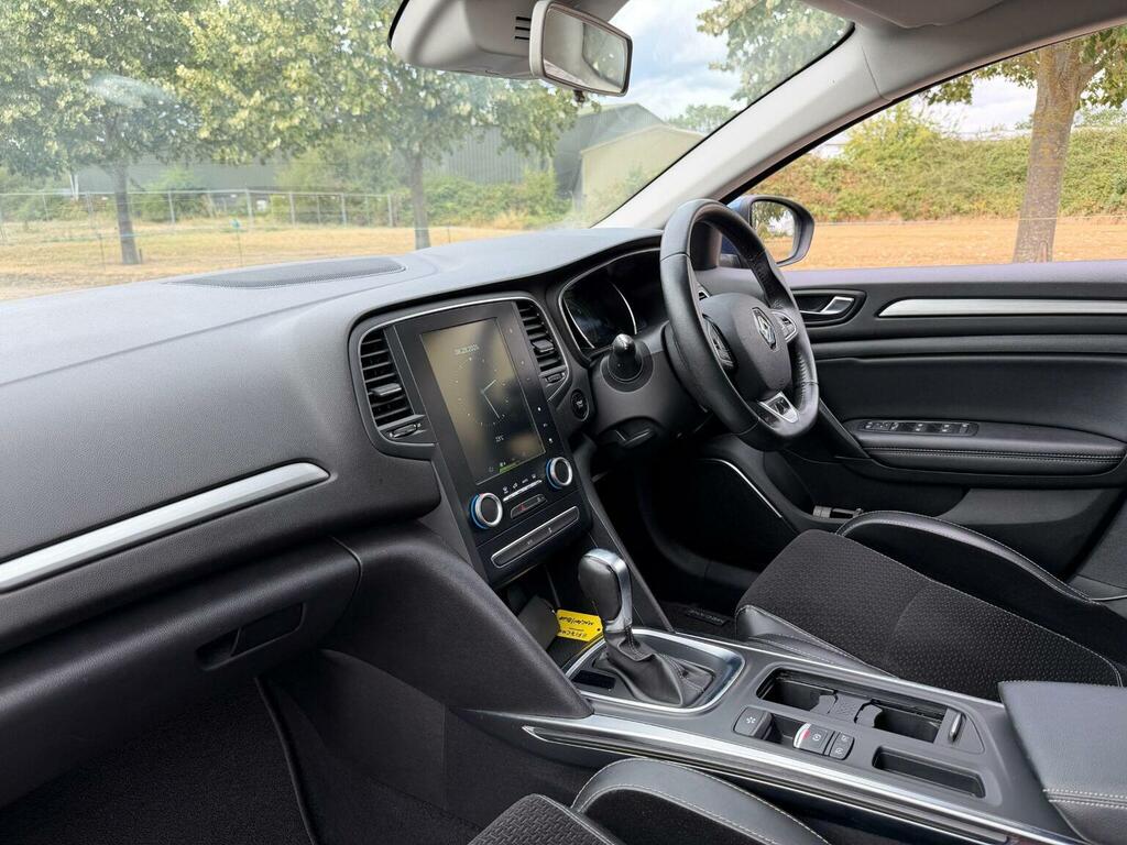Renault Megane White #21