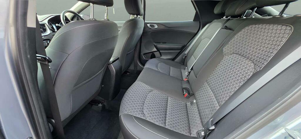 Kia Xceed 4 Black #15