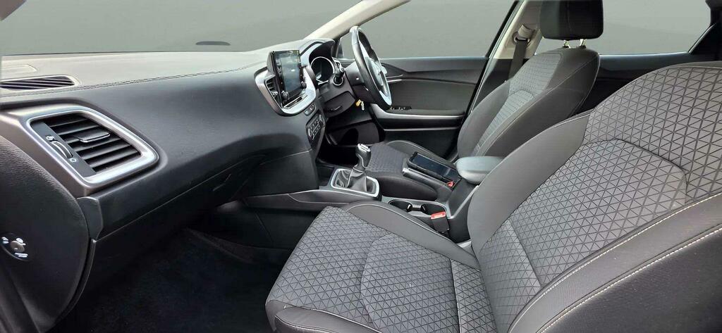 Kia Xceed 4 Black #27