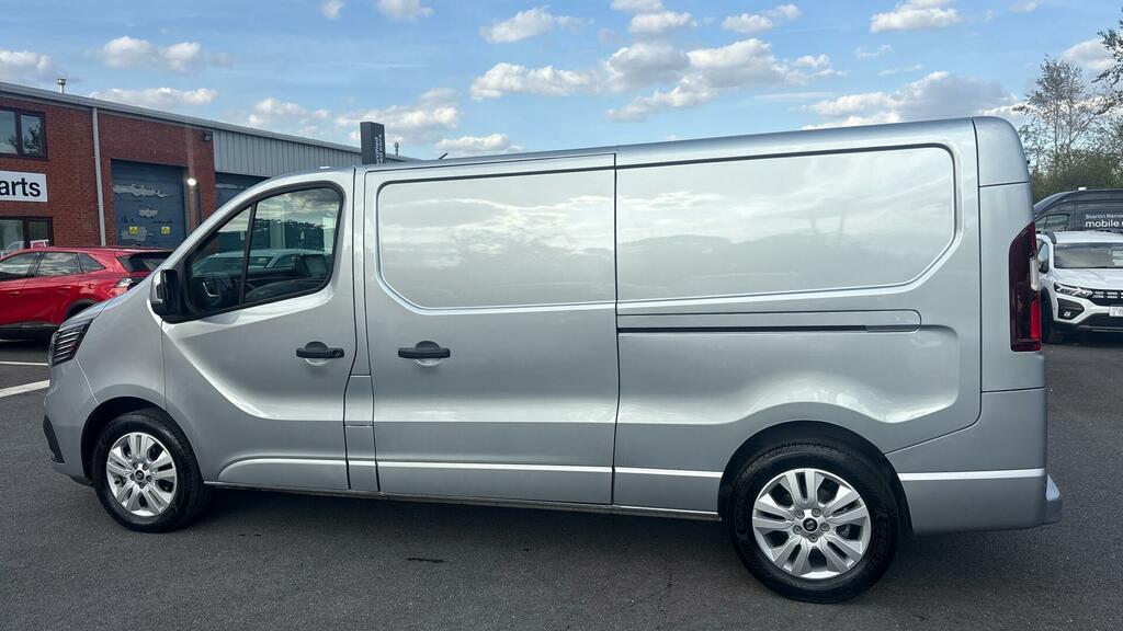 Renault Trafic 2.0 Dci Blue Ll30 Extra L2 H1 Euro 6 Ss Grey #4