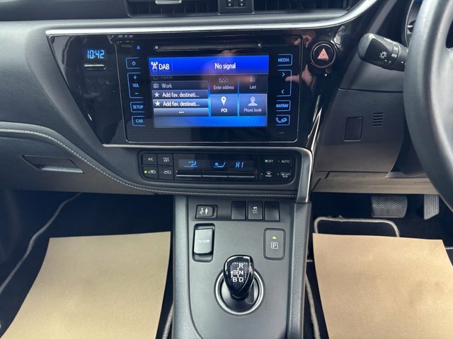 Toyota Auris Icon Tech Black #29