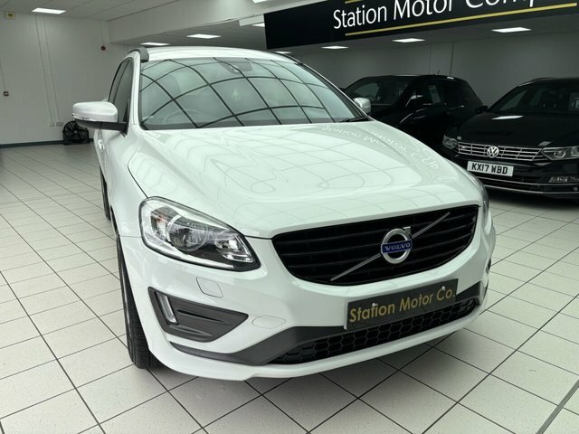 Volvo XC60 D4 R-design Nav Suv White #3