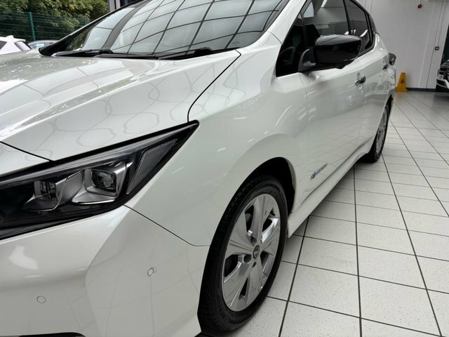 Nissan Leaf Leaf Acenta White #14