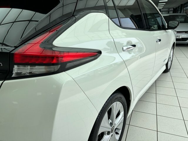 Nissan Leaf Leaf Acenta White #16