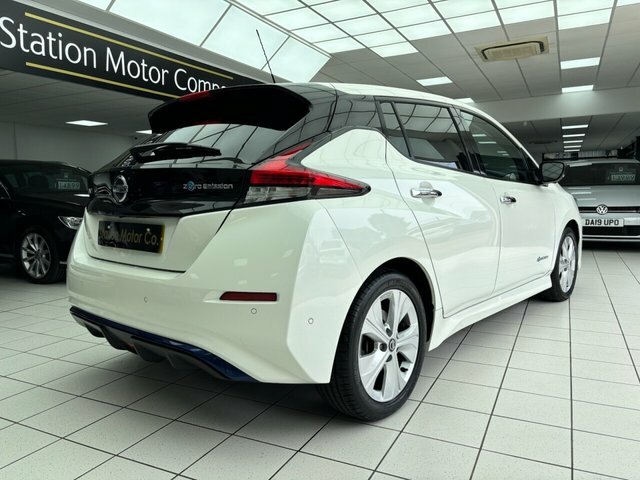 Nissan Leaf Leaf Acenta White #18