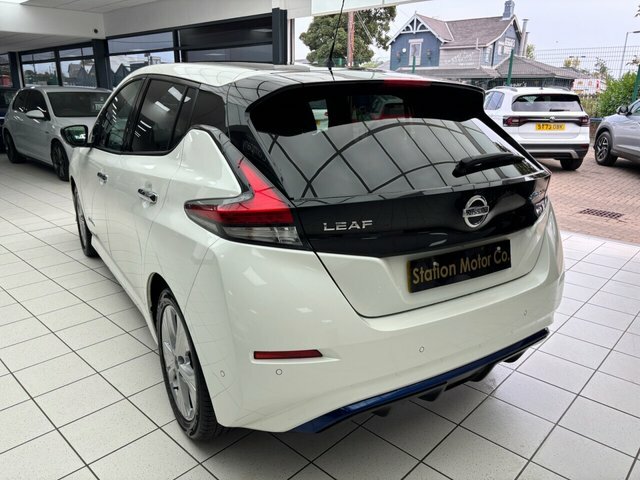 Nissan Leaf Leaf Acenta White #25