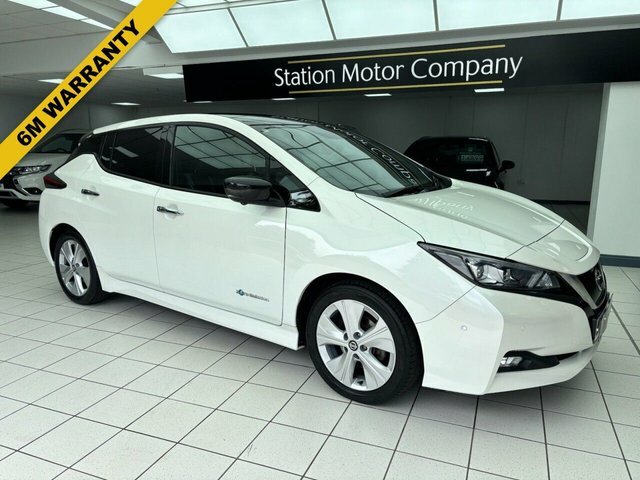 Nissan Leaf Tekna Hatchback White