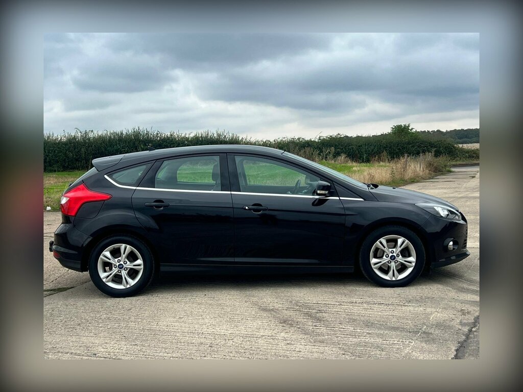Ford Focus 1.6 Tdci Zetec Euro 5 Ss Black #2