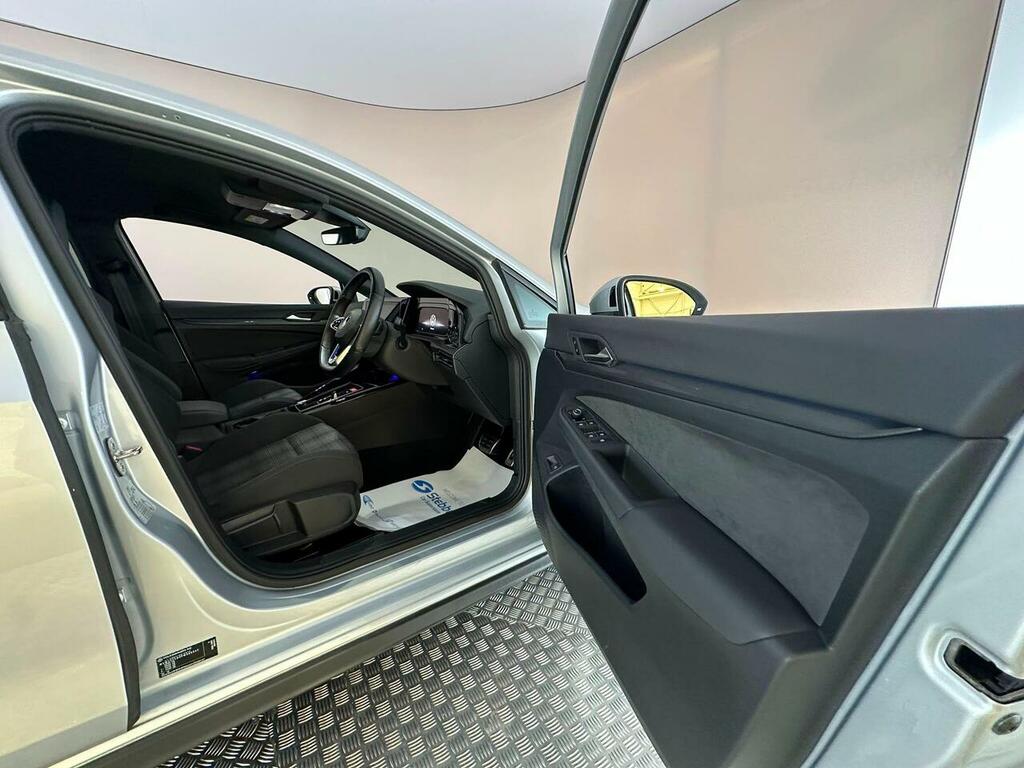 Volkswagen e-Golf Hatchback White #27
