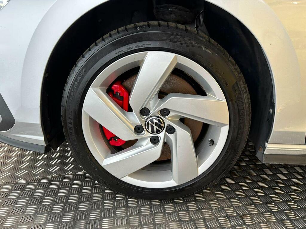 Volkswagen e-Golf Hatchback White #29