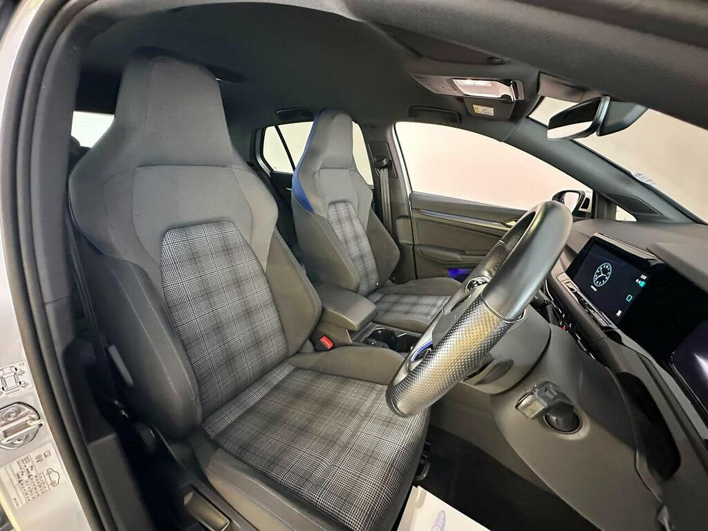 Volkswagen e-Golf Hatchback White #17
