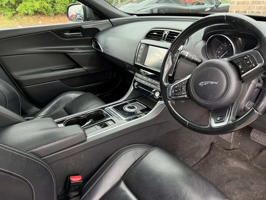 Jaguar XE R-sport Blue #5