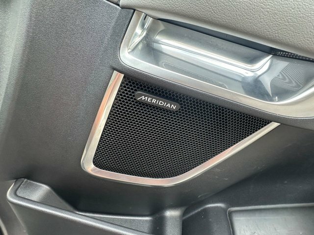 Jaguar E-Pace R-dynamic S Black #21
