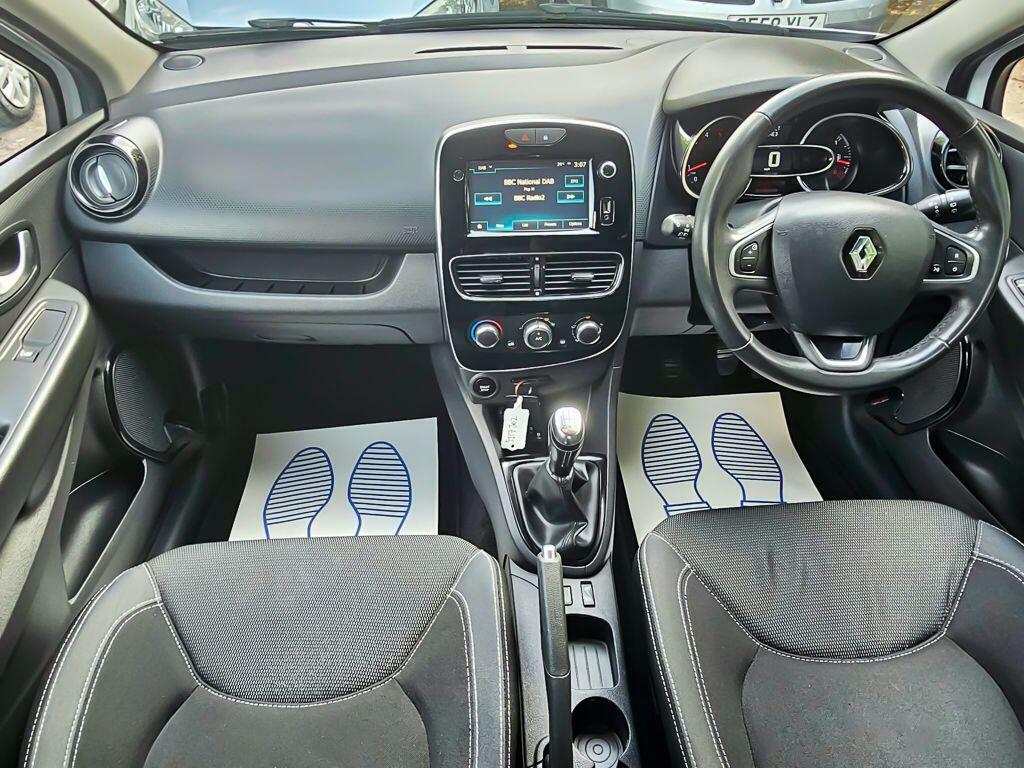 Renault Clio 1.5 Dci Dynamique Nav Euro 6 Ss SJ17JDZ White #2