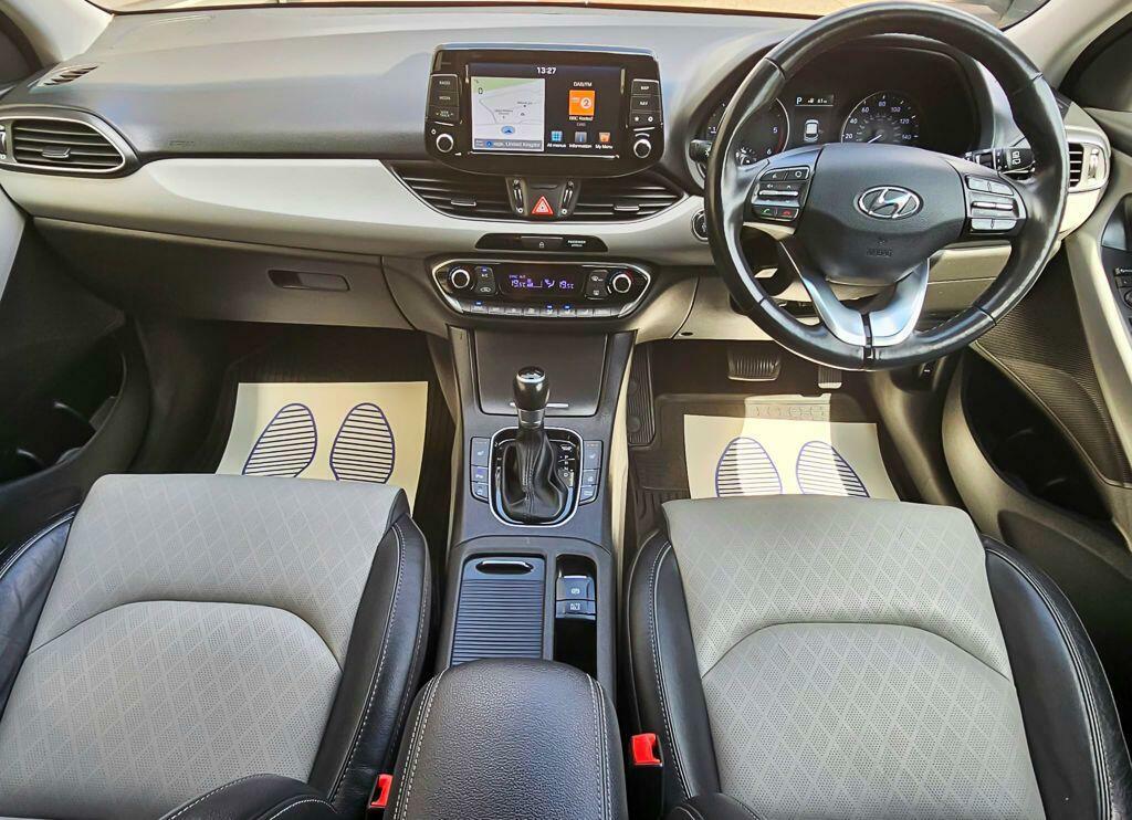 Hyundai I30 1.6 Crdi Premium Se Dct Euro 6 Ss GD20OKA Red #2