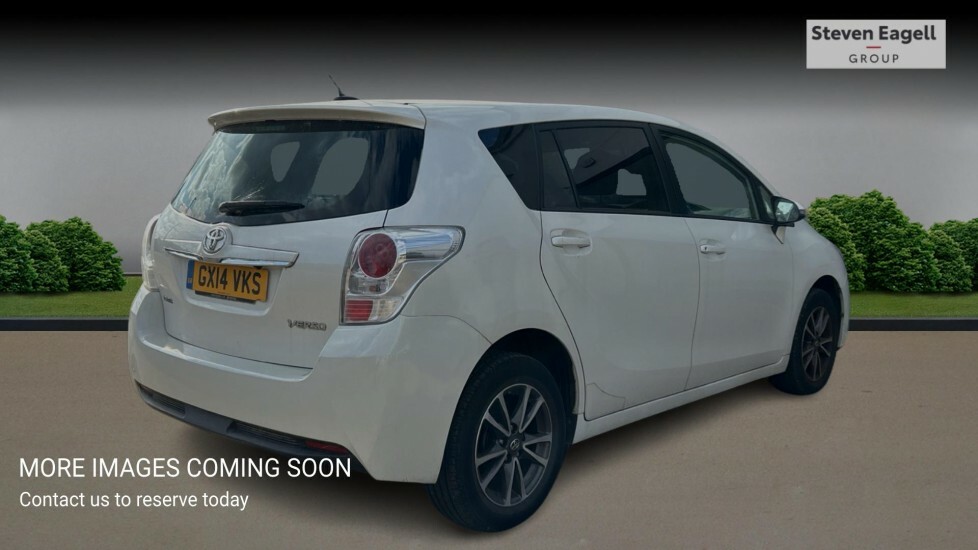 Toyota Verso 1.6 V-matic Icon Euro 5 Euro 5 White #4