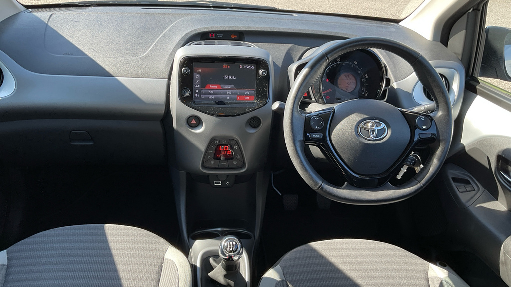 Toyota Aygo 1.0 Vvt-i X-trend Hatchback Euro Silver #6