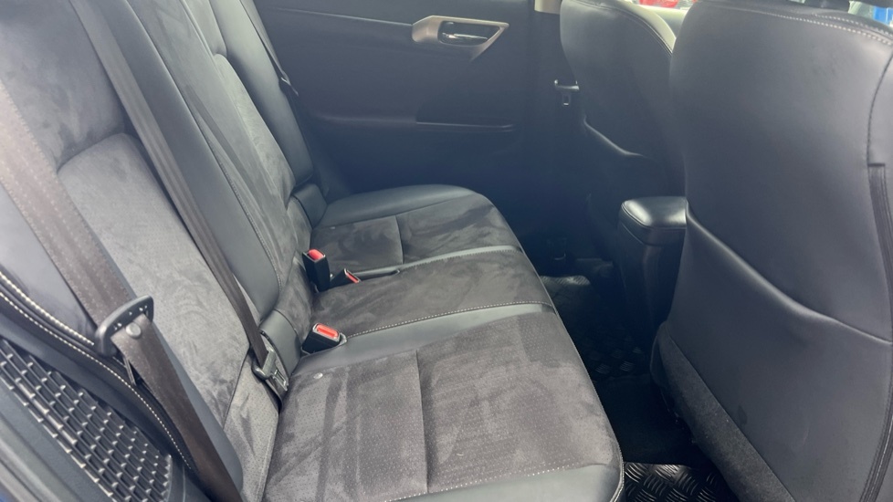 Lexus CT Hatchback Black #9