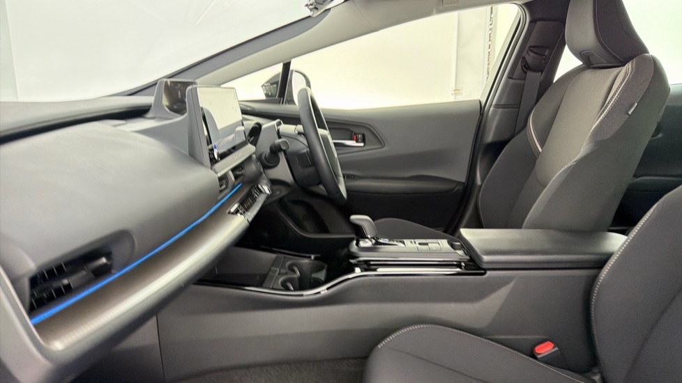 Toyota Prius 2.0 13.6Kwh Design Cvt Euro 6 Ss GV25OYR Blue #5