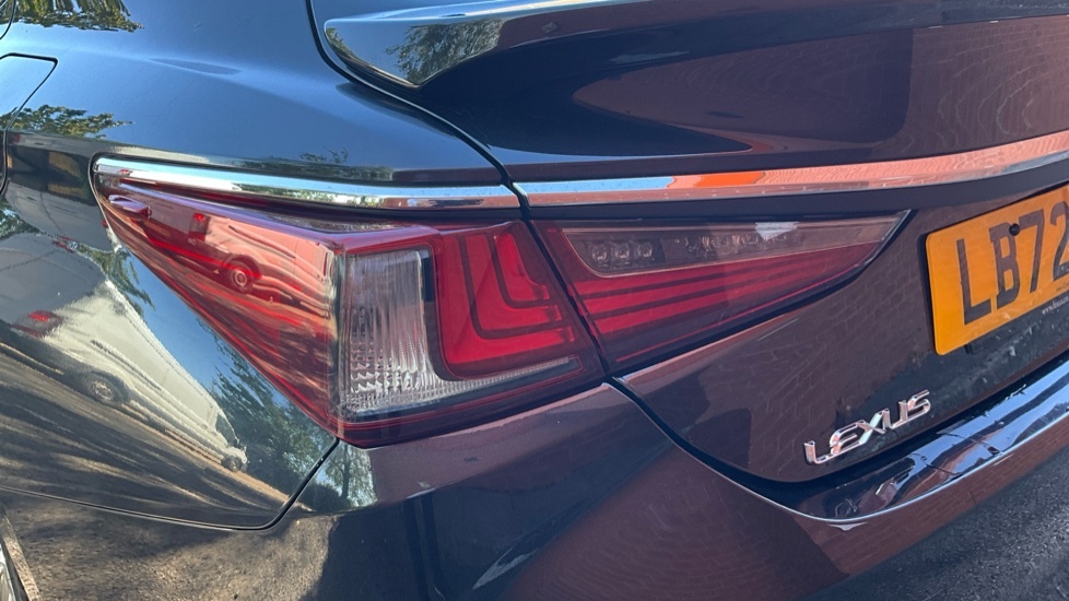 Lexus ES 300H Black #22