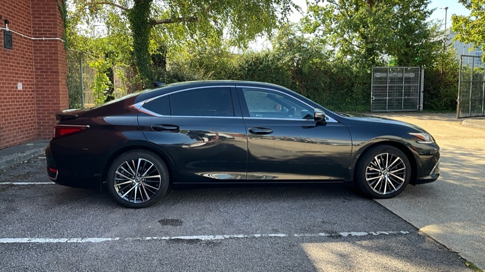 Lexus ES 300H Black #23