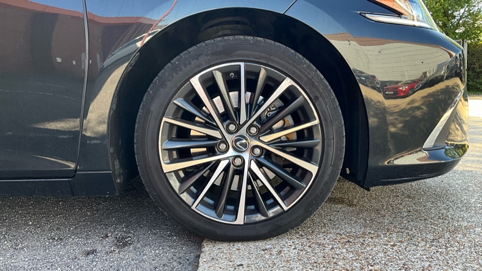 Lexus ES 300H Black #24