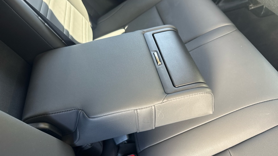 Lexus NX 300H Grey #38