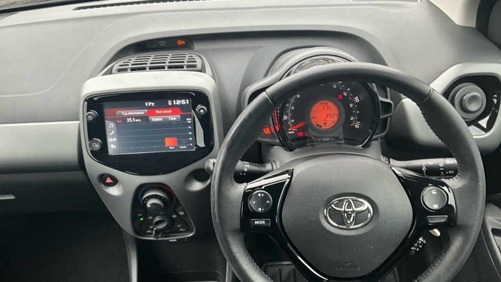 Toyota Aygo 1.0 Vvt-i X-play Euro 6 Black #6