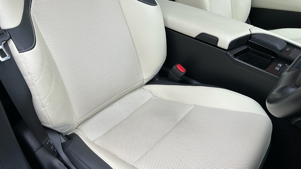 Lexus ES Automatic Black #18