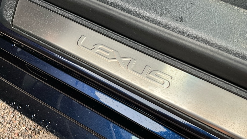 Lexus ES Automatic Black #65