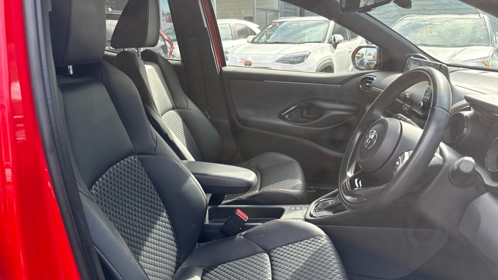 Toyota Yaris  Black #12