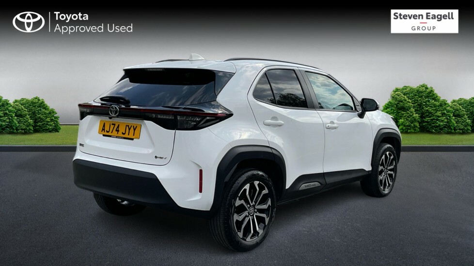 Toyota Yaris Cross 1.5 Vvt-h Design E-cvt Euro 6 Ss White #2