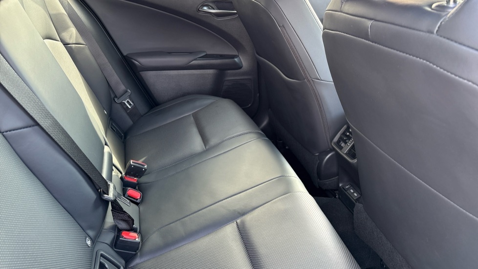 Lexus UX 250H Black #9