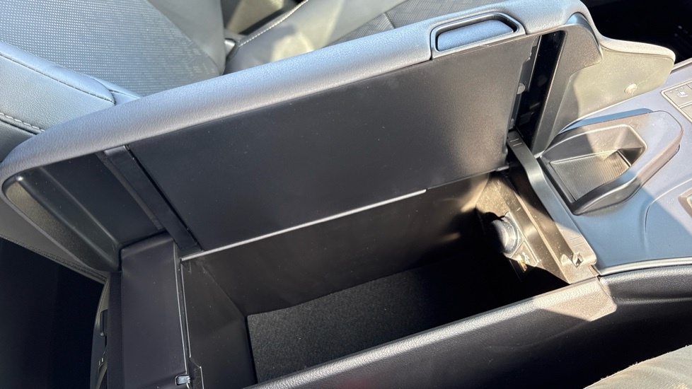 Lexus UX 250H Black #55