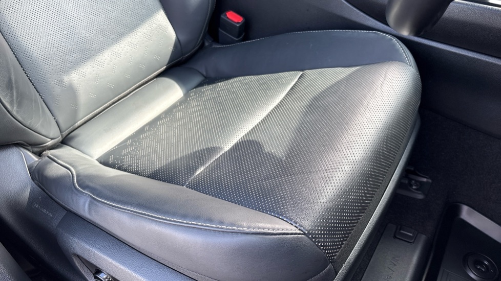 Lexus UX 250H Black #18