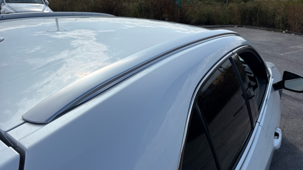 Lexus UX 250H Black #36