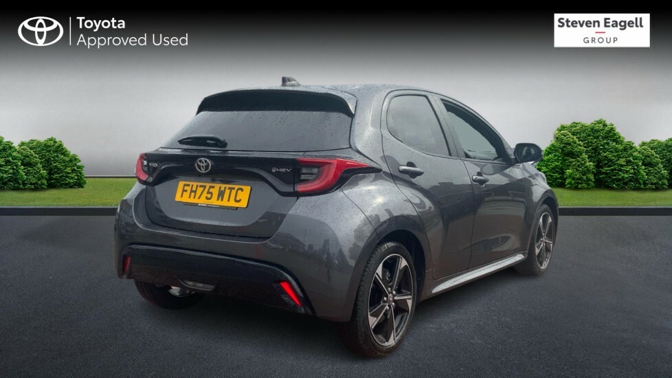 Toyota Yaris 1.5 Vvt-h Excel Hatchback Hybrid E-cvt Grey #2