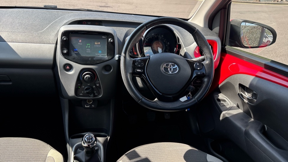 Toyota Aygo 1.0 Vvt-i X-play Euro 6 Safety Sense Red #6