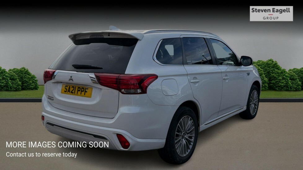 Mitsubishi Outlander 2.4H Twinmotor 13.8Kwh Dynamic Suv Plug White #4