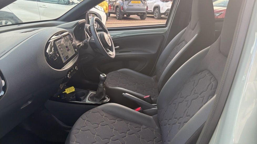 Toyota Aygo X 1.0 Vvt-i Exclusive Hatchback Eu Green #5