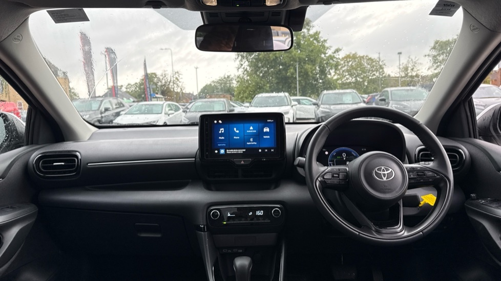 Toyota Yaris 1.5 Vvt-h Design Hatchback Hybrid E-cvt White #6