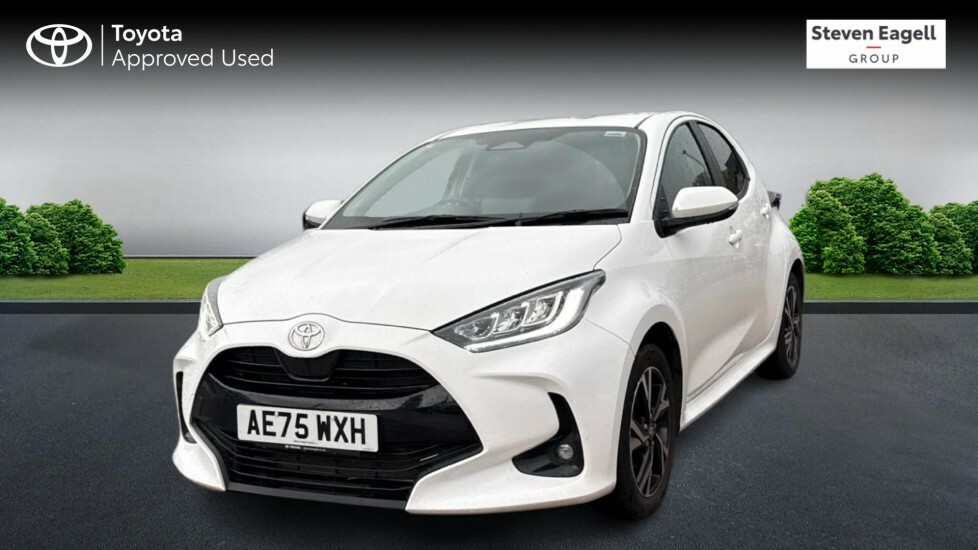 Toyota Yaris 1.5 Vvt-h Design Hatchback Hybrid E-cvt White #3
